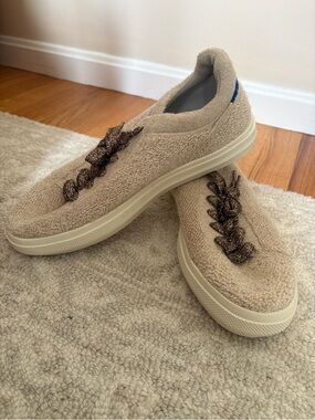 NWOT Women’s Rothy’s Beige Lace-Up Casual Sneakers